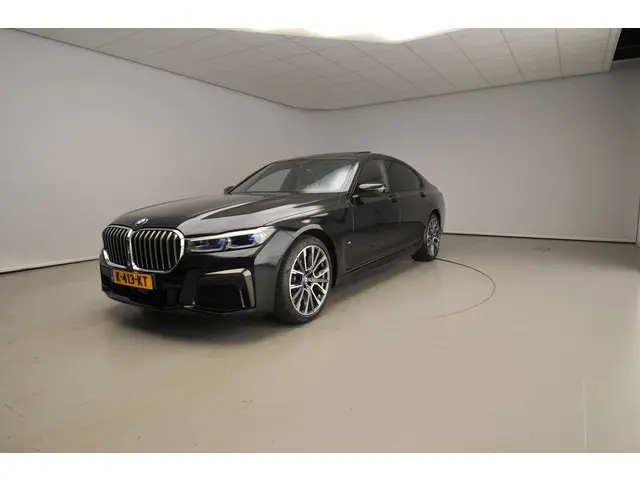 BMW 7 Serie 750i xDrive 2021 Benzine 60
