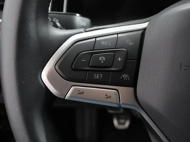 Volkswagen Polo 1.0 TSI Move 2024 Benzine 16