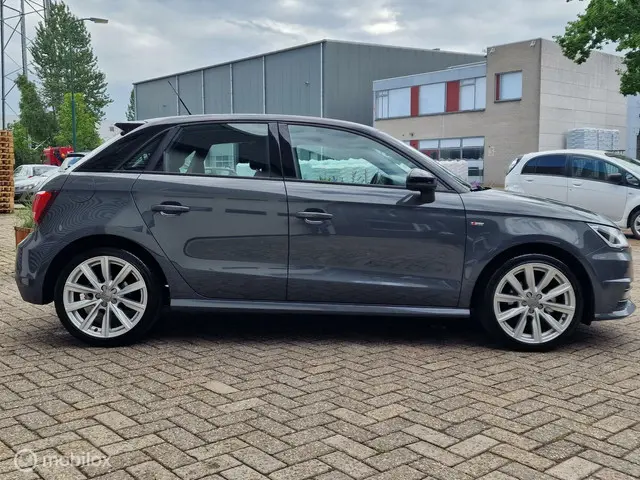 Audi A1 Sportback 1.0 TFSI Advance 2018 Benzine 5