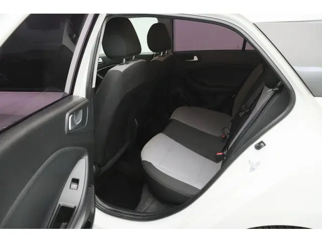 Hyundai i20 1.0 T-GDI Comfort 2016 Benzine 28