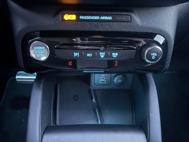 Ford Kuga 2.5 PHEV ST-Line X 2025 Hybride Benzine 17