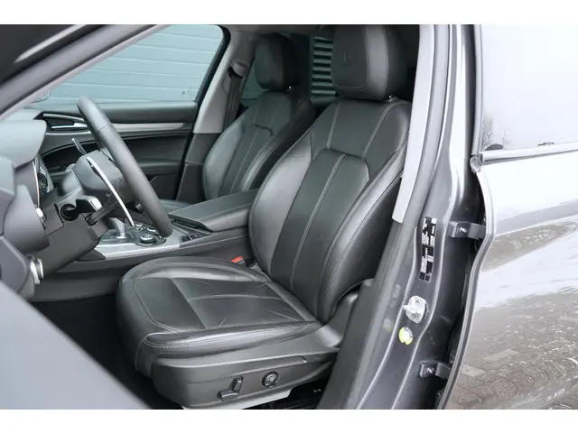 Alfa Romeo Stelvio 2.0 T AWD Super 2018 Benzine 10