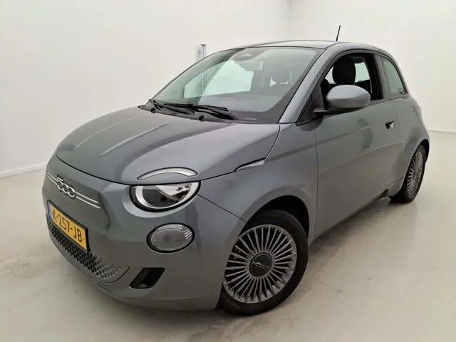 Fiat 500 ICON 42KWH/NAV/PDC/LMV 2020 Elektrisch