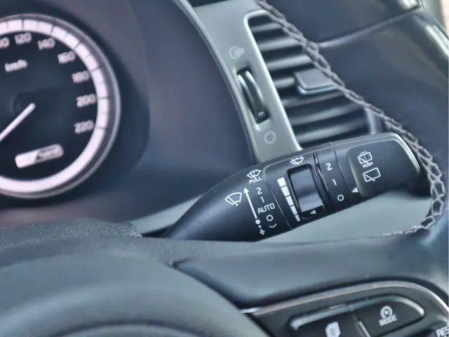 Kia Niro 1.6 GDi Hybrid Edition 2018 Hybride Benzine 17
