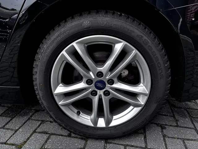 Ford Mondeo Wagon 1.5 ST Line 2018 Benzine 21