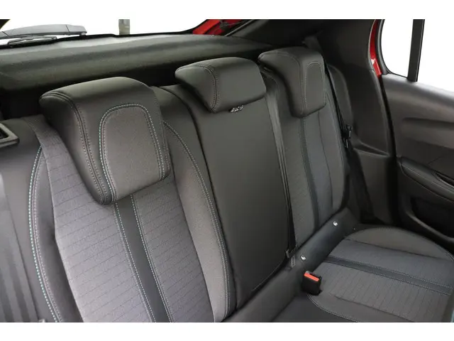 Peugeot 208 1.2 PureTech Allure Pack 2023 Benzine 14