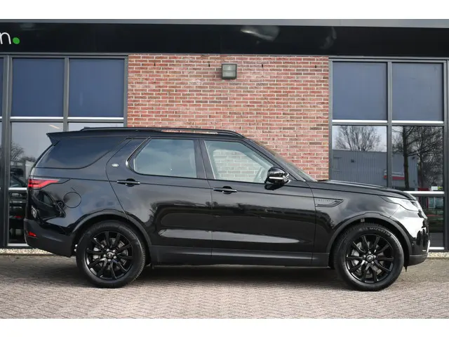 Land Rover Discovery 3.0 D300 HSE 2021 Diesel 49