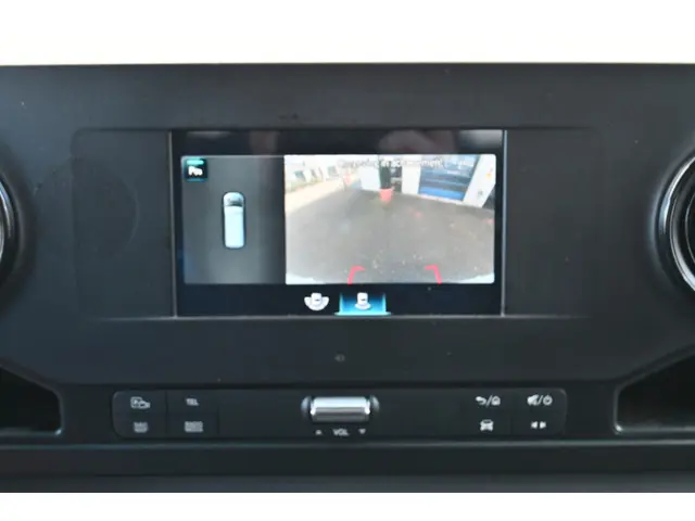 Mercedes-Benz Sprinter 317 CDI L3H2 2024 Diesel 6