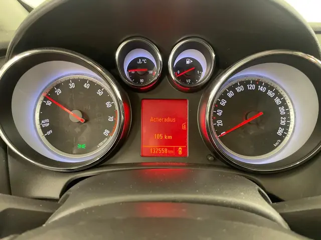 Opel Astra GTC 1.4 Turbo Sport 2013 Benzine 5