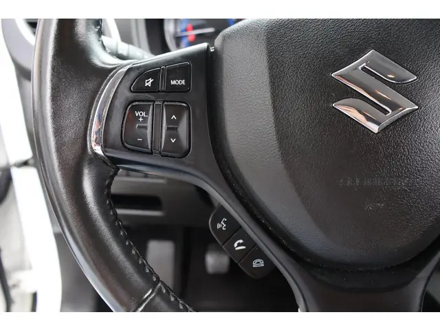 Suzuki Baleno 1.2 Exclusive 2018 Benzine 25