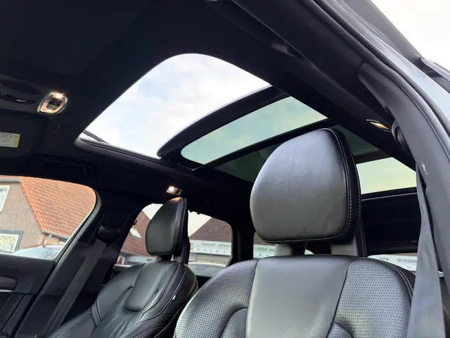 Volvo V90 2.0 T8 AWD R-Design 2018 Hybride Benzine 40