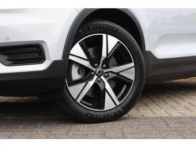 Volvo XC40 Recharge Plus 2022 Elektrisch 8