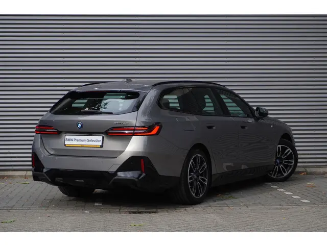 BMW i5 Touring eDrive40 2025 Elektrisch 2