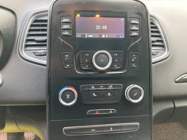 Renault Scénic 1.2 TCe Life 2017 Benzine 10