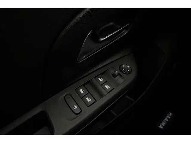 Opel Corsa 1.2 Turbo Hybrid GS 2024 Hybride Benzine 24