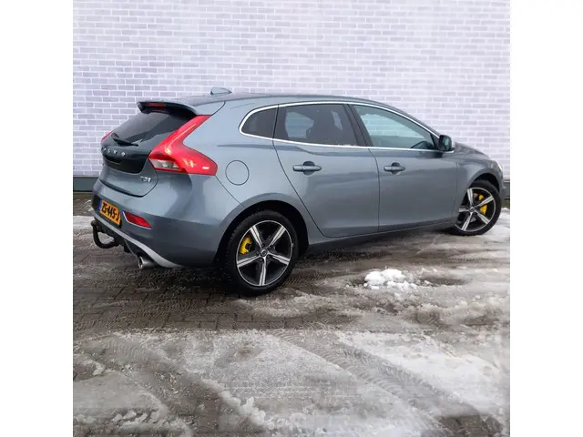 Volvo V40 T3 Polar+ Sport Aut 2019 Benzine 3