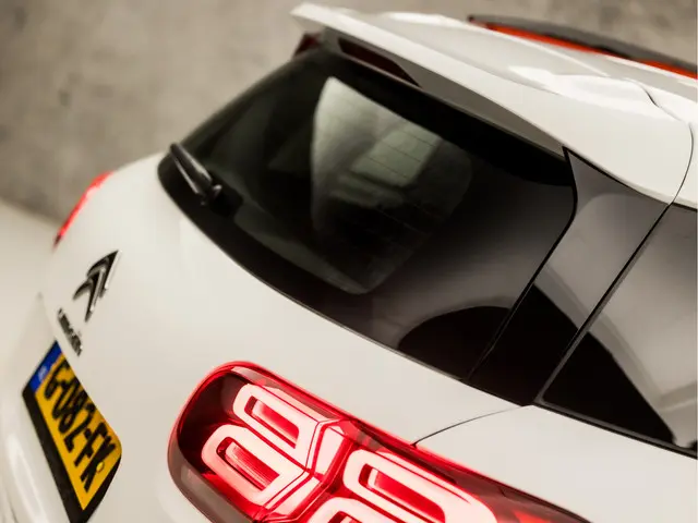 Citroën C5 Aircross 1.2 PureTech Sport 2019 Benzine 32