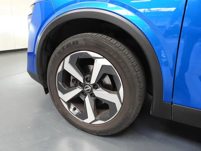 Nissan QASHQAI 1.3 MHEV N-Connecta Design 2023 Benzine 30