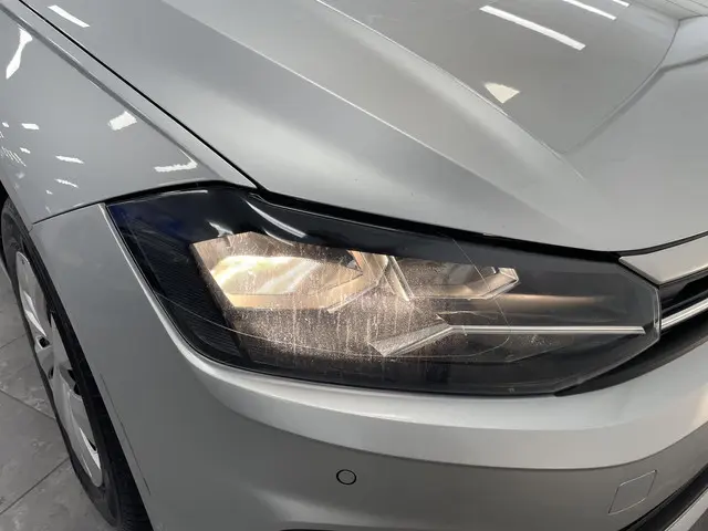 Volkswagen Polo 1.0 TSI Comfortline 2020 Benzine 21