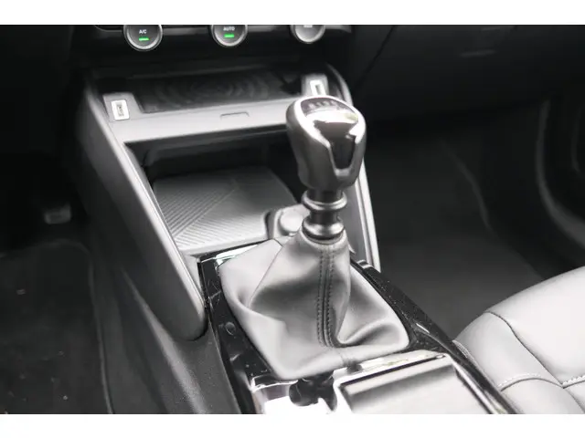 Citroën C4 PT 130 Shine 2021 Benzine 38