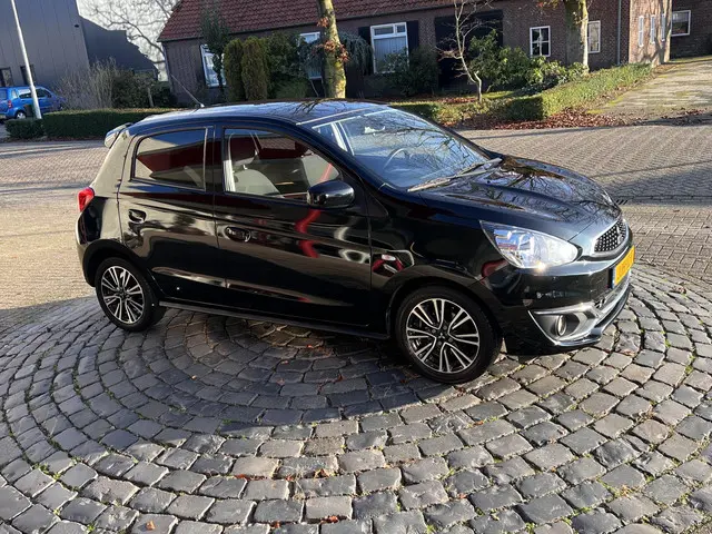 Mitsubishi Space Star 1.2 Life Edition 2018 Benzine 26