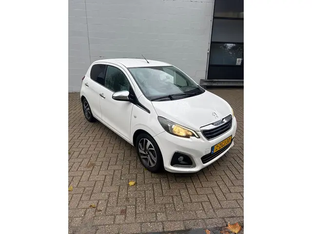 Peugeot 108 1.0 e-VTi Première 2015 Benzine 2