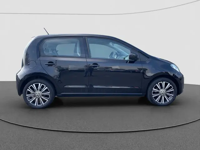 Volkswagen up! 1.0 BMT high up! 2019 Benzine 8