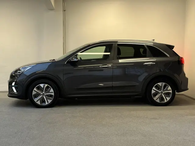 Kia e-Niro ExecutiveLine 64 kWh 2020 Elektrisch 11