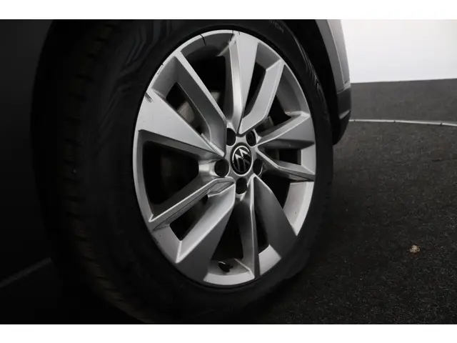 Volkswagen Taigo 1.0 TSI 110pk DSG Life 2022 Benzine 30