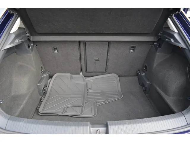 Volkswagen T-Roc 1.5 TSI Sport 2018 Benzine 39