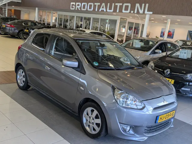 Mitsubishi Space Star 1.0 Bright 2015 Benzine