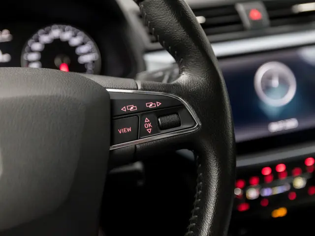 SEAT Arona 1.0 TSI Xcellence Business Sport 2020 Benzine 19