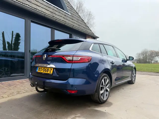 Renault Mégane Estate 1.2 TCe Bose Automaat 2016 Benzine 3