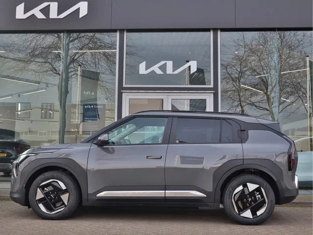 Kia EV3 Plus 81.4 kWh Snel leverbaar! 2025 Elektrisch 2
