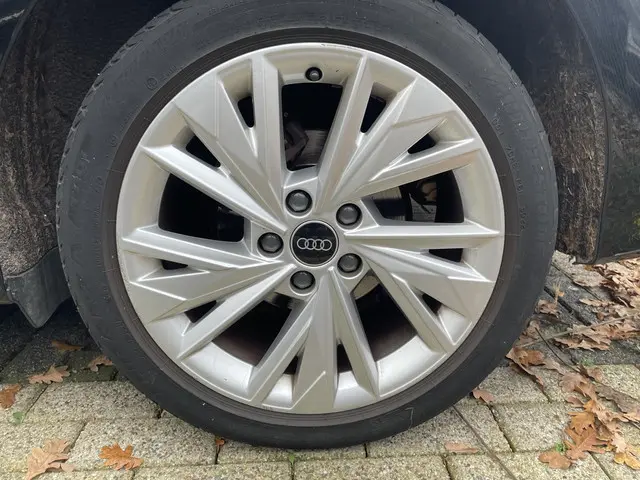 Citroën C4 Picasso 1.2 PureTech Exclusive 2015 Benzine 26