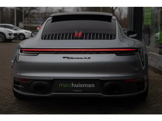Porsche 911 3.0 Carrera 4S 2021 Benzine 52