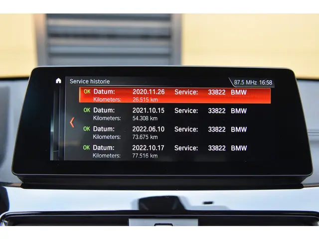 BMW X1 sDrive20i 2019 Benzine 17