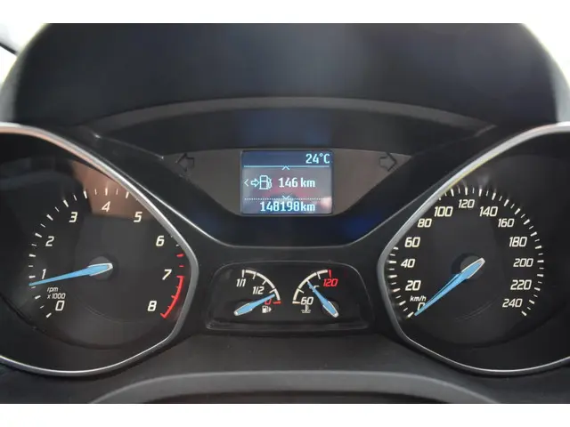 Ford C-MAX 1.6 Titanium 2013 Benzine 12