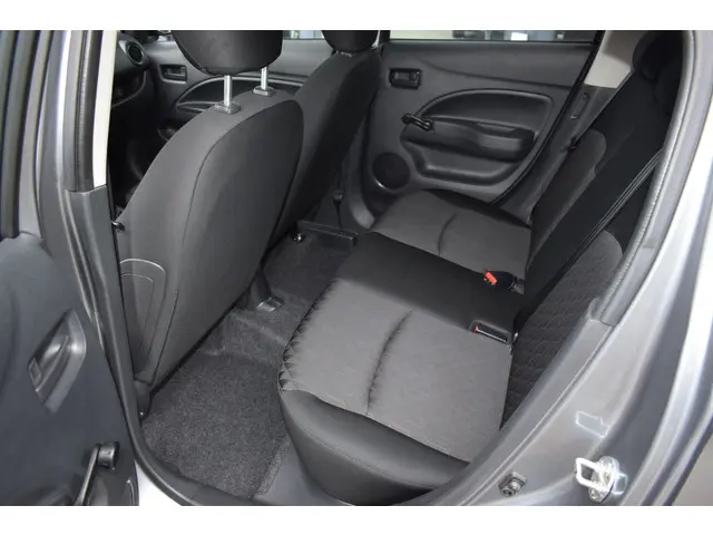 Mitsubishi Space Star 1.2i-12V ISG Connect+ 2023 Benzine 5