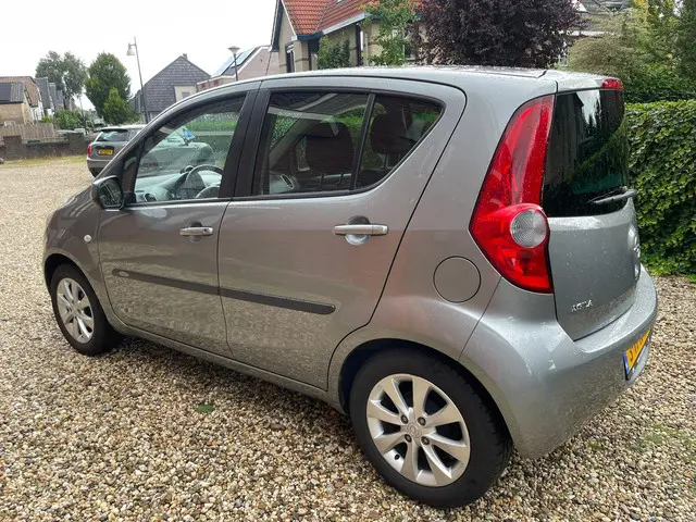 Opel Agila 1.0 Berlin 2014 Benzine 4