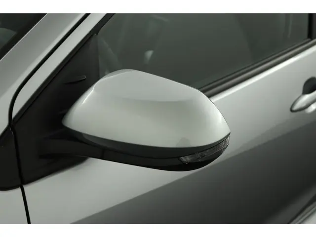 Toyota Yaris 1.5 Hybrid Dynamic 2023 Hybride Benzine 40