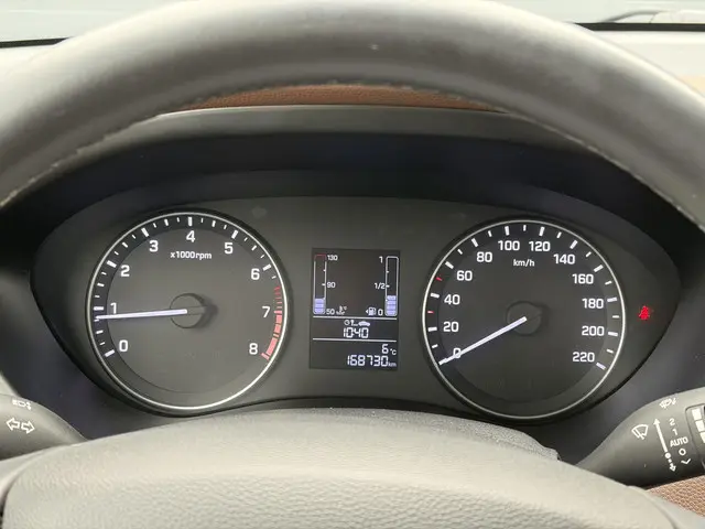 Hyundai i20 1.2 HP i-Motion Comfort 2015 Benzine 21