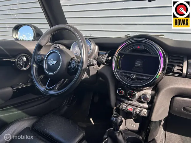 MINI Cooper Mini 1.5 Chili Business 2015 Benzine 17