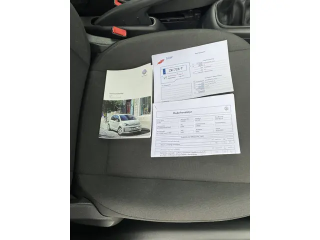 Volkswagen up! 1.0 BMT move up! 2019 Benzine 20