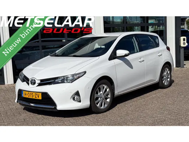 Toyota Auris 1.6 Aspiration 2013 Benzine