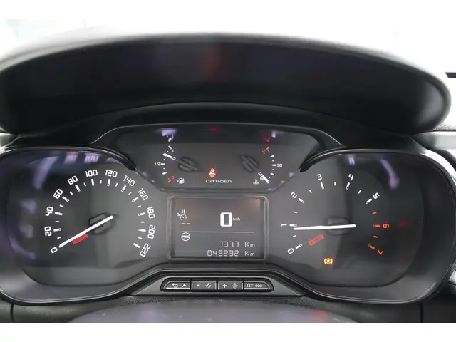 Citroën C3 1.2 PureTech C-Series 2022 Benzine 17