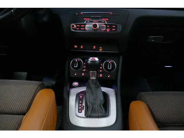 Audi Q3 2.0 TFSI quattro S Line 2017 Benzine 26