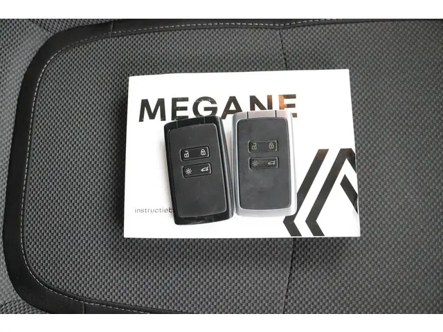 Renault Mégane Estate | 1700kg trekgewicht! | 2023 Benzine 42