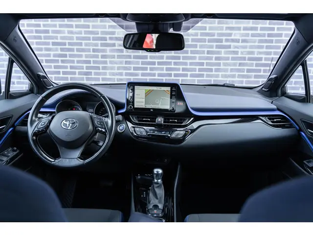 Toyota C-HR 2.0 Hybrid Bi-Tone 2020 Hybride Benzine 2