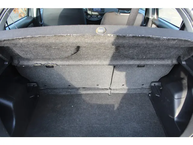 Toyota Yaris 1.5 Hybrid Aspiration 2015 Hybride Benzine 10